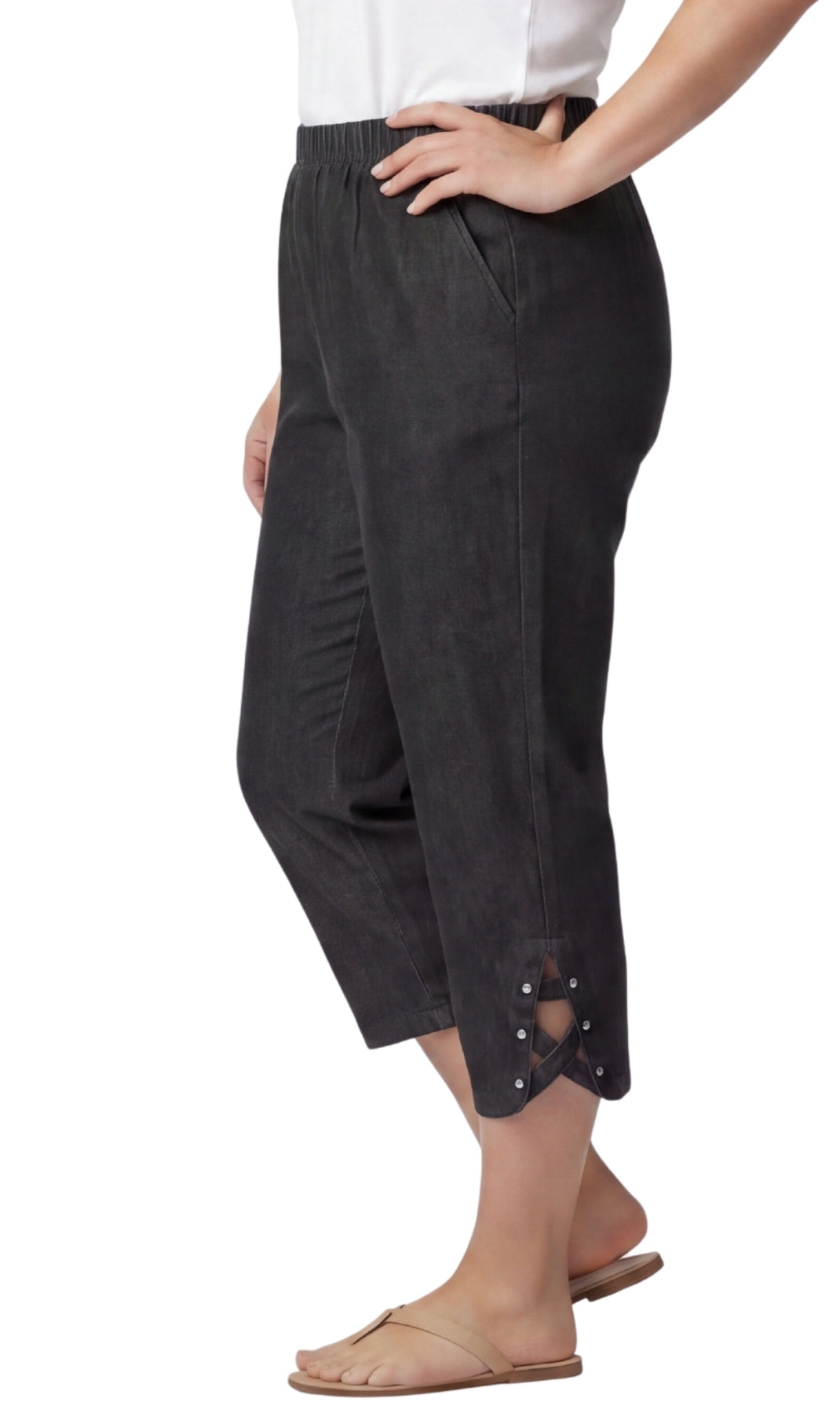 Turtle Bay New York Women’s Lightweight Capris with Studded Hem Detail Black side