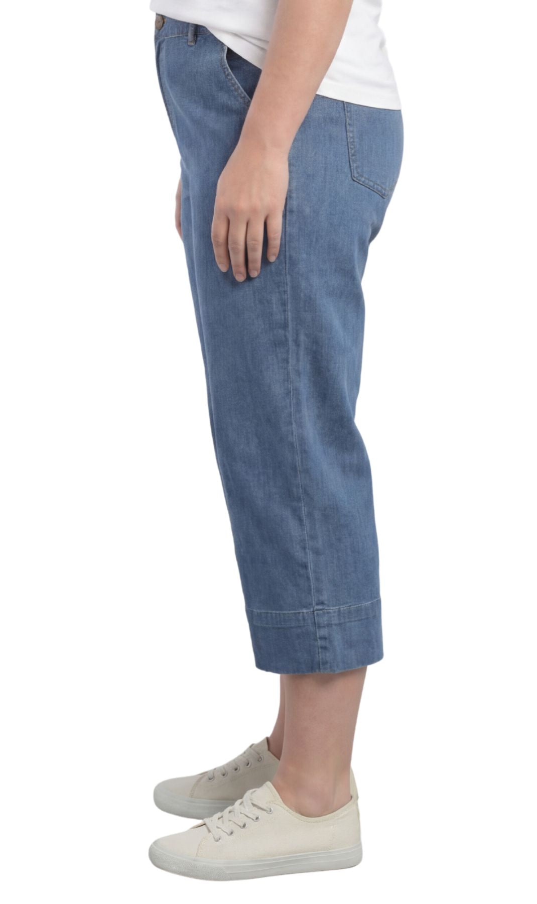 Turtle Bay New York Women’s Lightweight Straight Leg Casual Denim Capri Pants in Cotton Blend Fabric med blue side